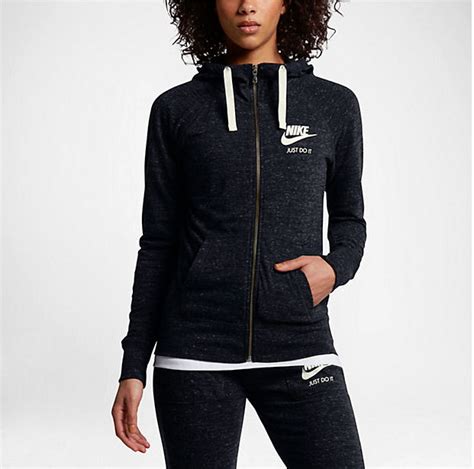 Nike Damen Sportjacken online kaufen 